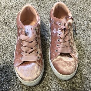Blush tennis shoes